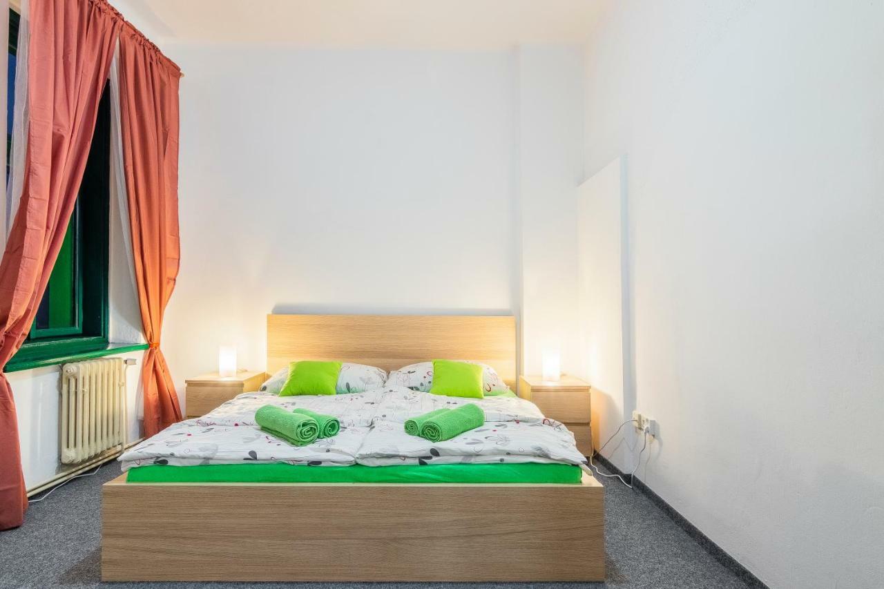 Hotel*** Cesky Dum Chomutov Esterno foto